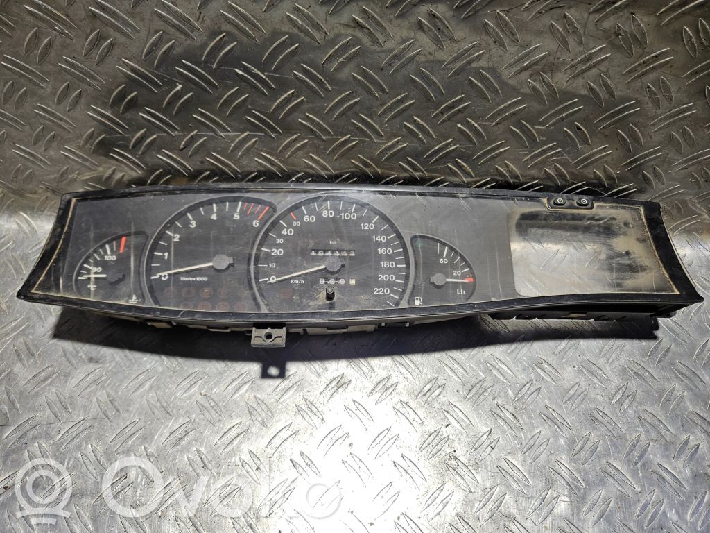 Opel Omega B1 Speedometer (instrument cluster) 