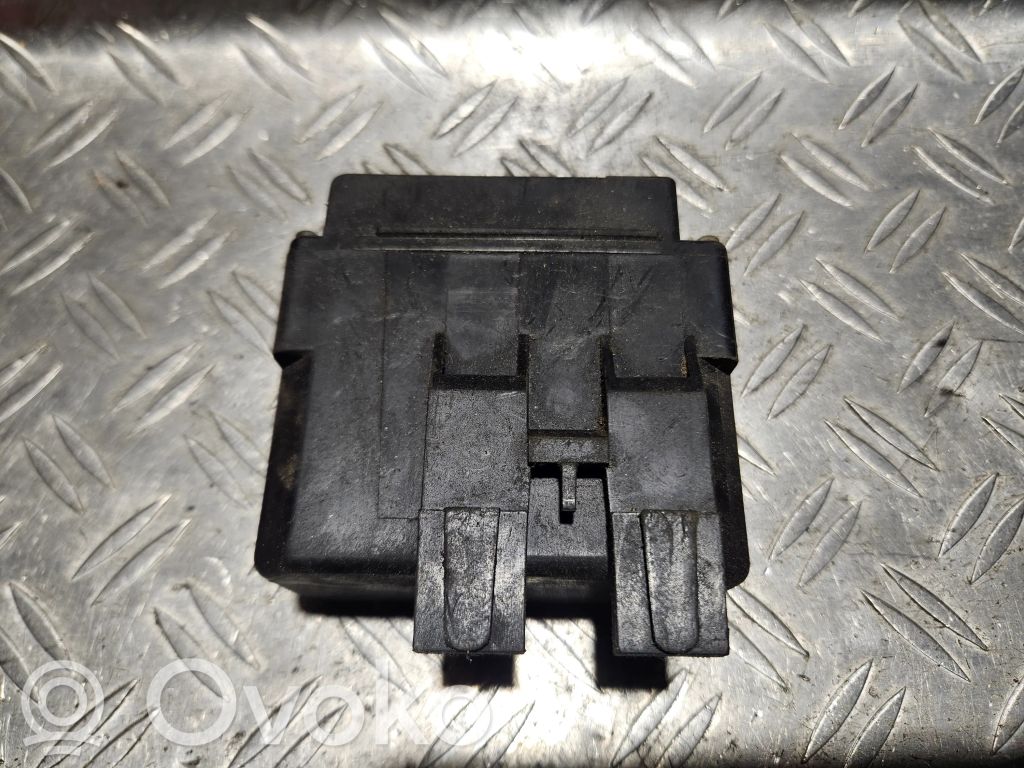 BMW 5 E34 Glow plug pre-heat relay 
