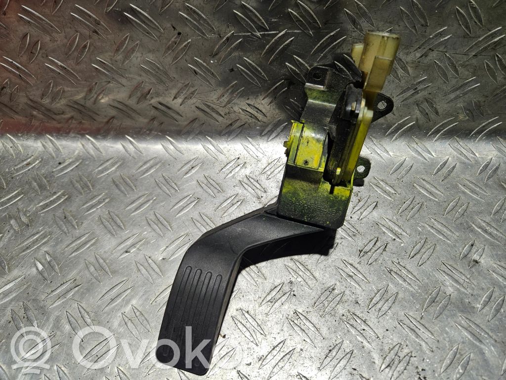 Ford Focus Accelerator throttle pedal 