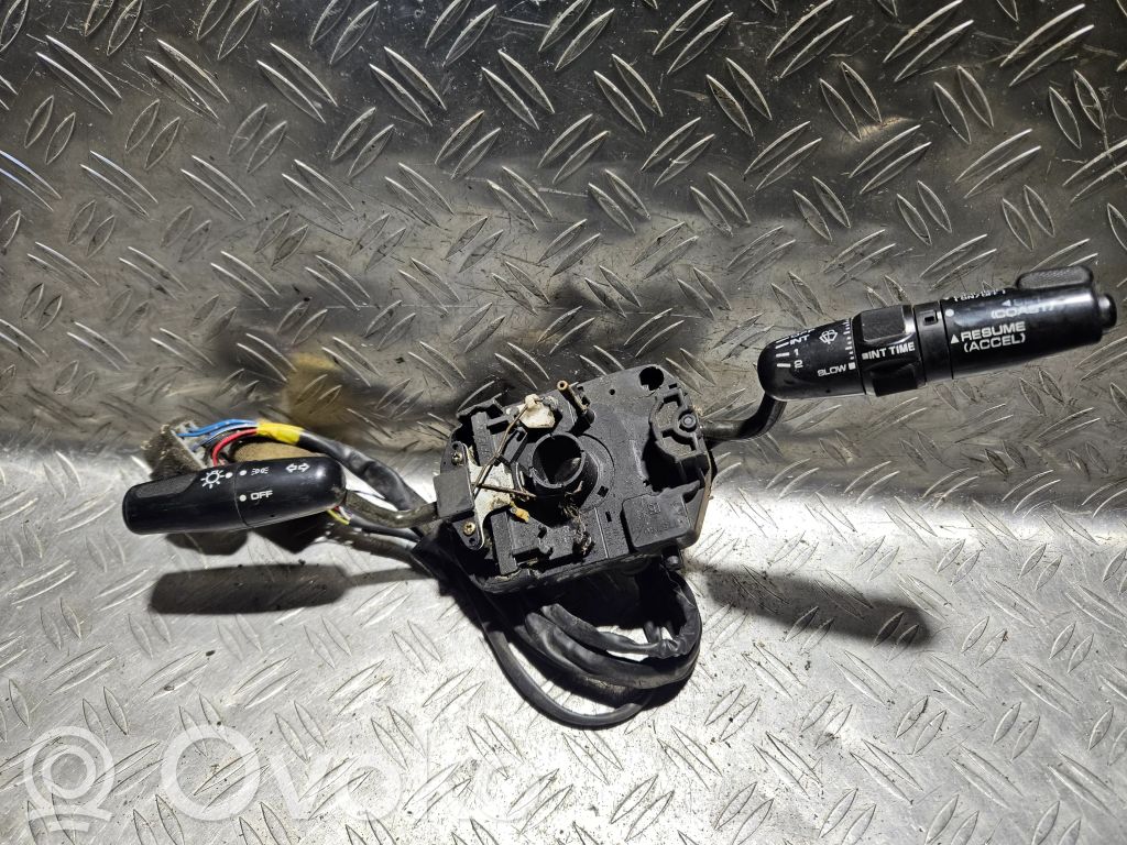 Mitsubishi Eclipse Commodo, commande essuie-glace/phare 