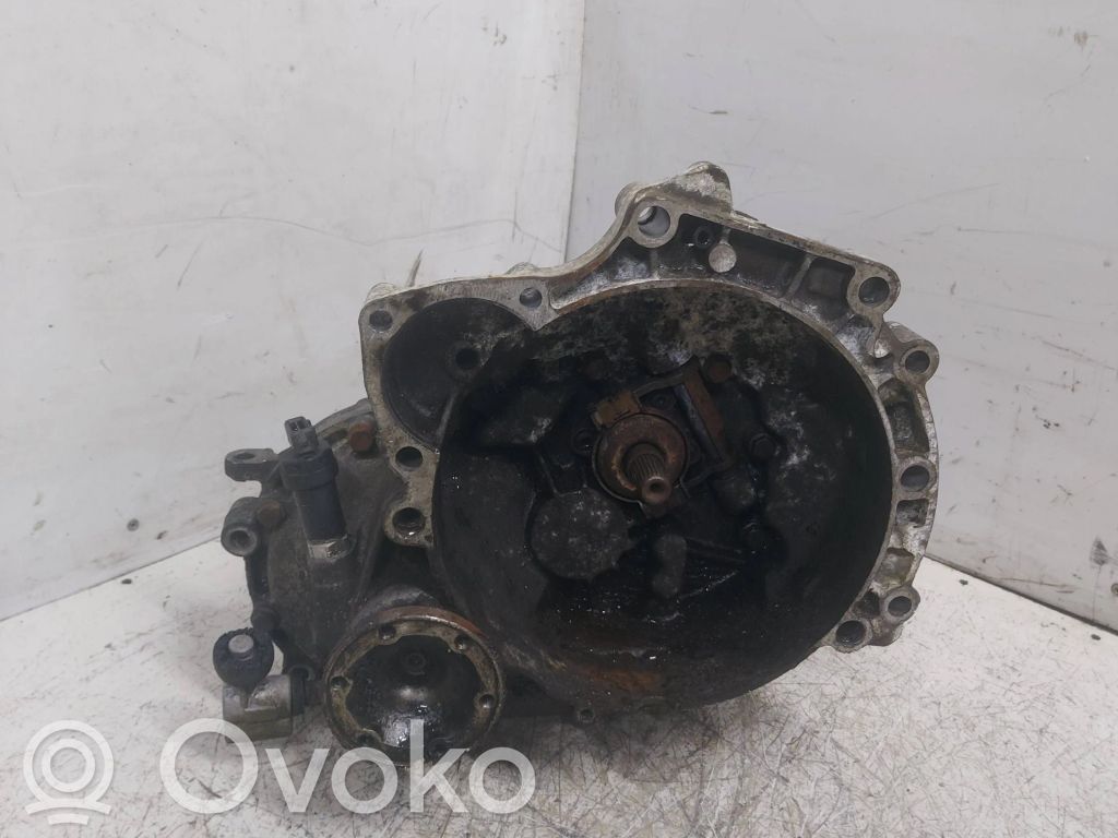 Volkswagen Golf II Механическая коробка передач, 4 передачи 