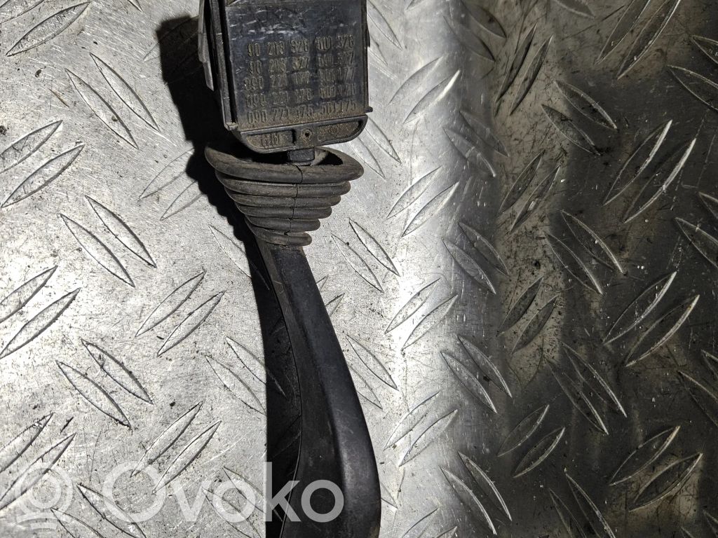 Opel Omega A Valytuvų rankenėlė 