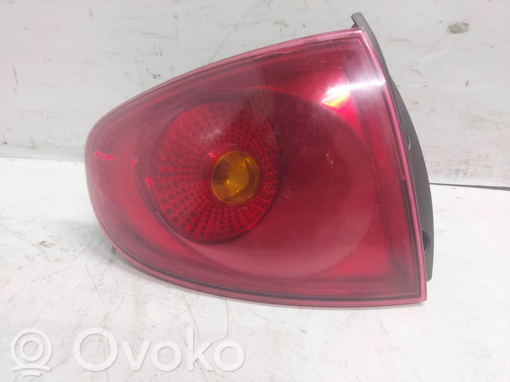 Seat Altea Aizmugurējais lukturis virsbūvē 