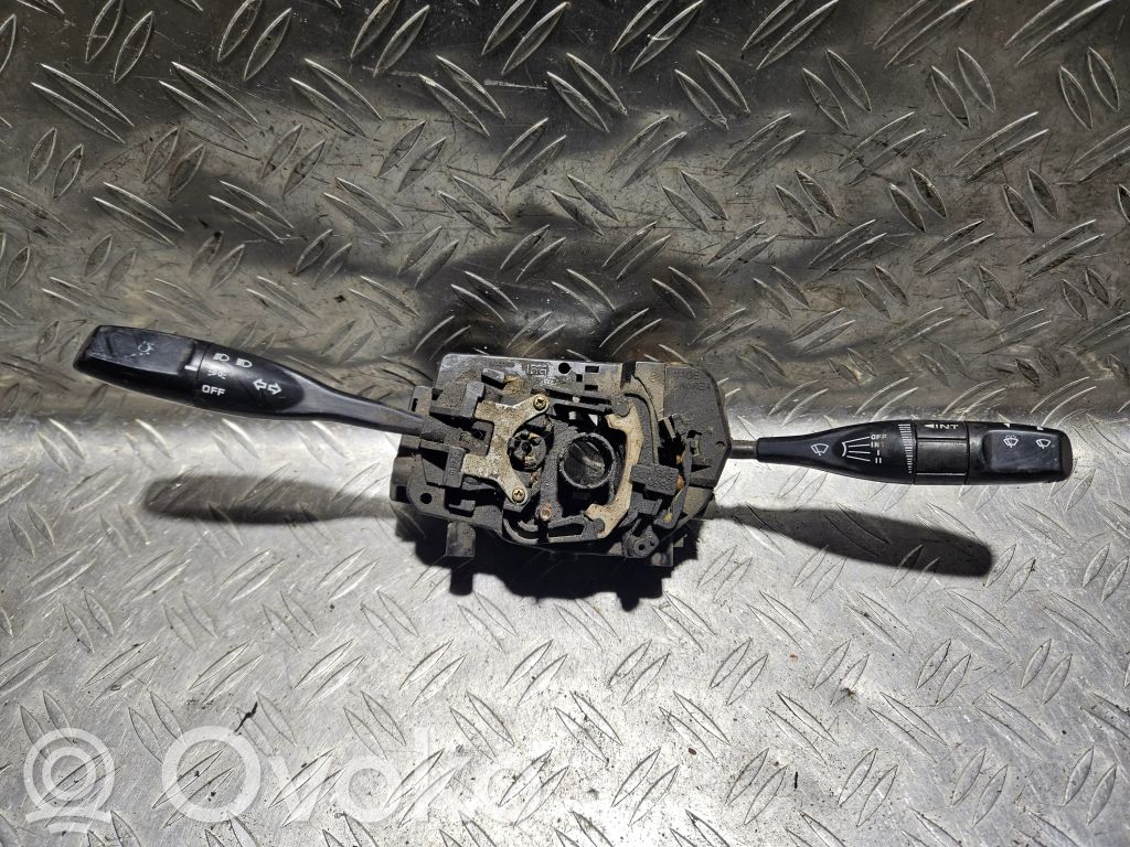 KIA Sephia Interruptor/palanca de limpiador de luz de giro 
