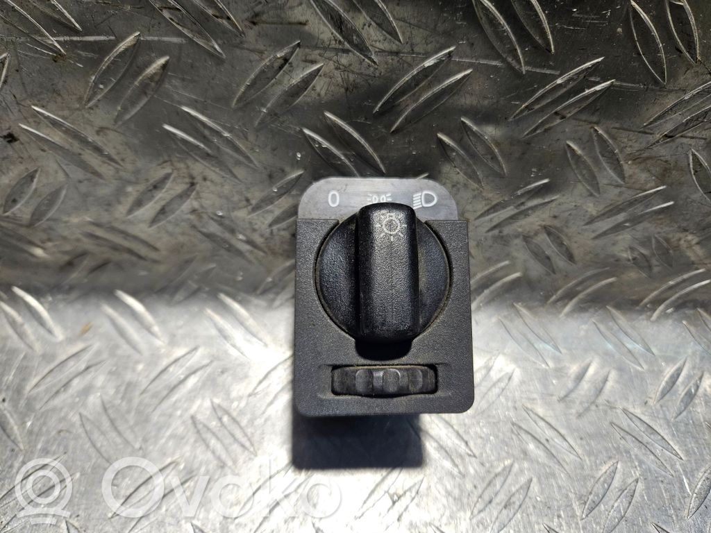 Opel Astra F Light switch 