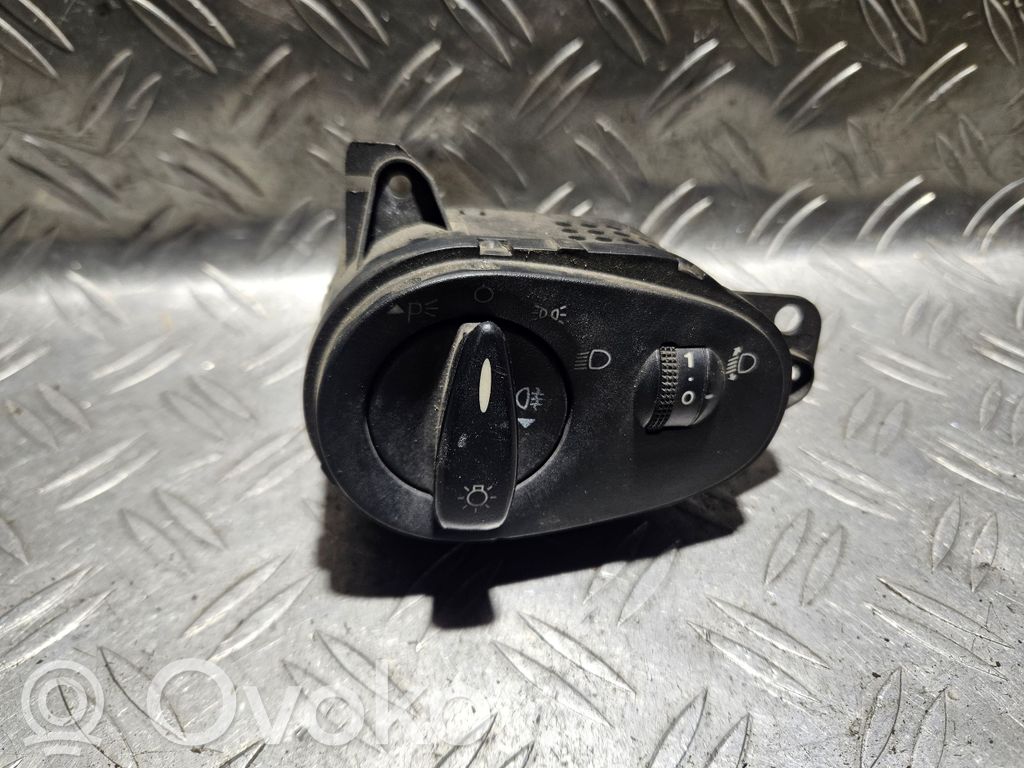 Ford Focus Light switch 
