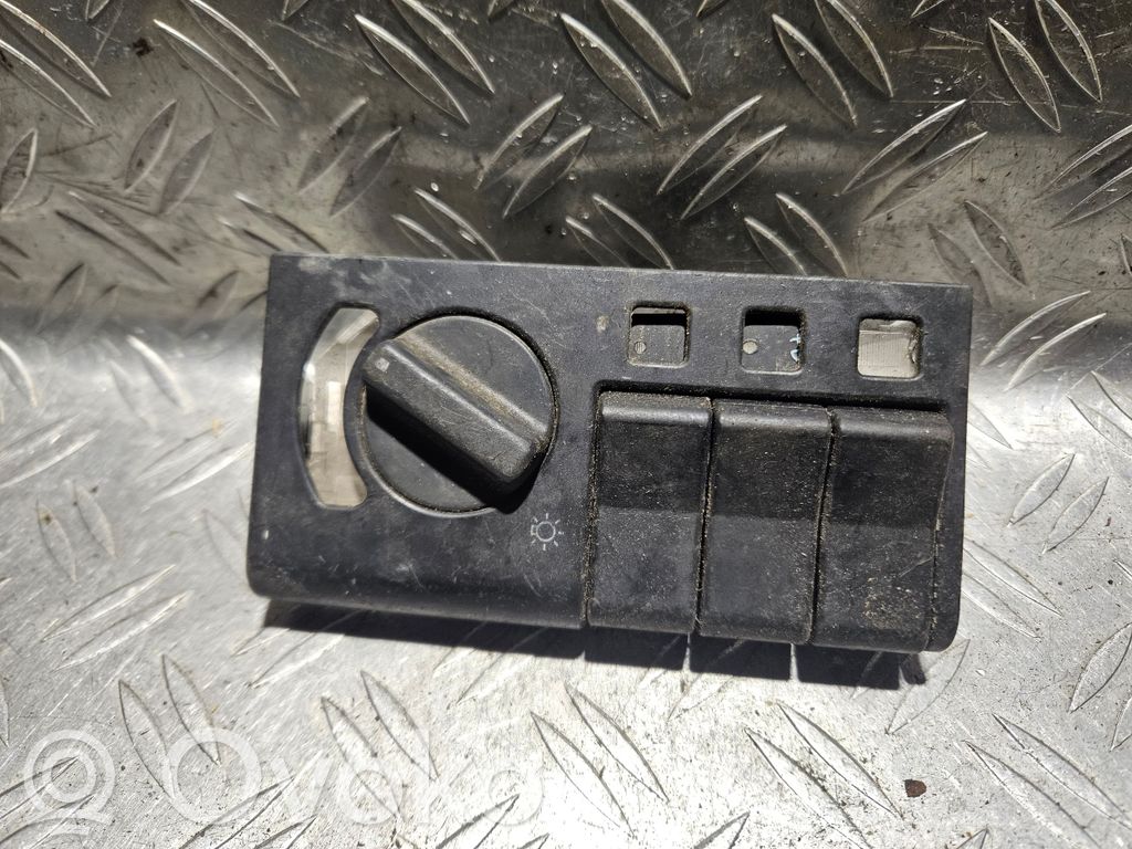 Volvo 440 Fog light switch 