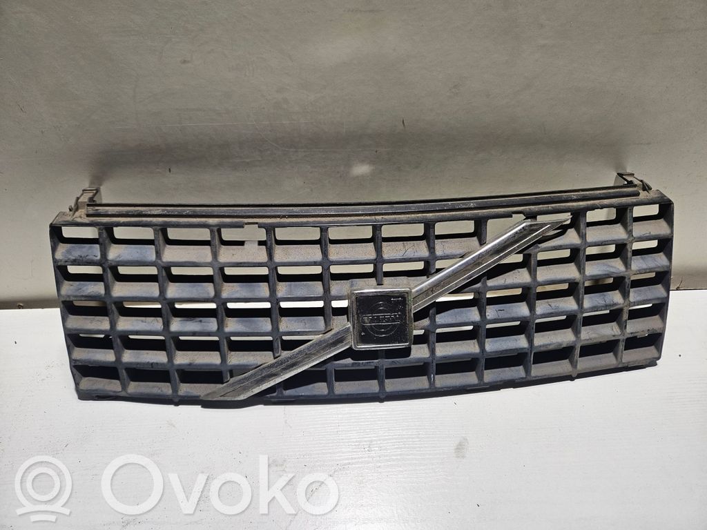 Volvo 440 Front grill 