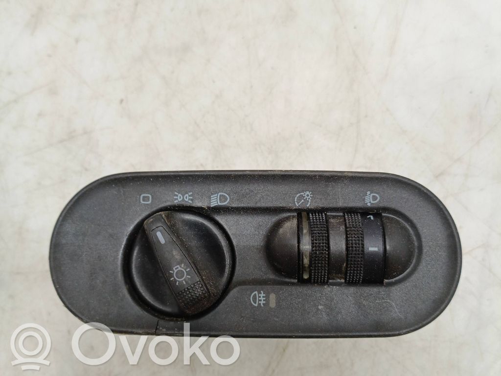 Volkswagen Sharan Light switch 