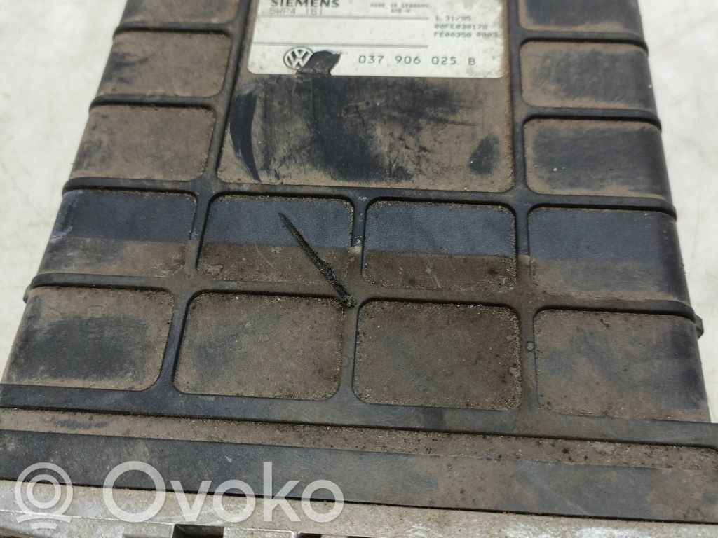 Volkswagen Sharan Engine control unit/module 