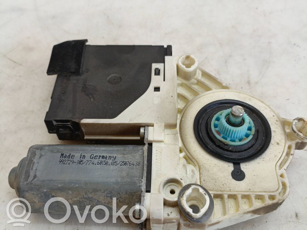 Volkswagen PASSAT B6 Silnik regulatora szyby drzwi przednich 