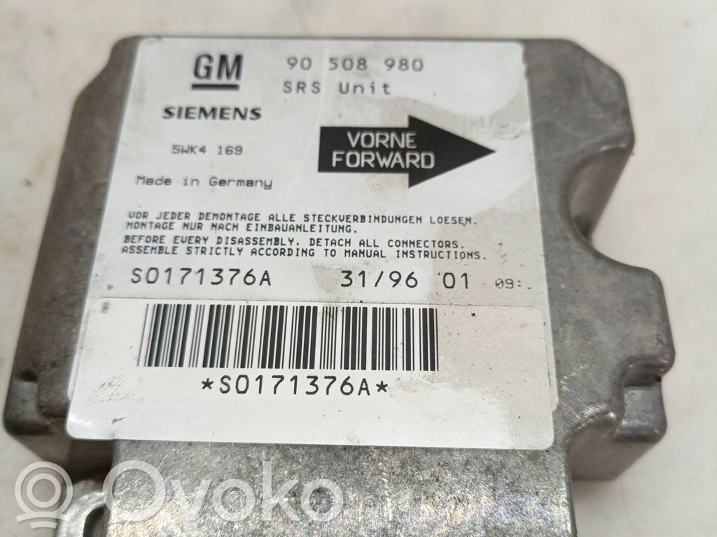 Opel Vectra B Airbag control unit/module 