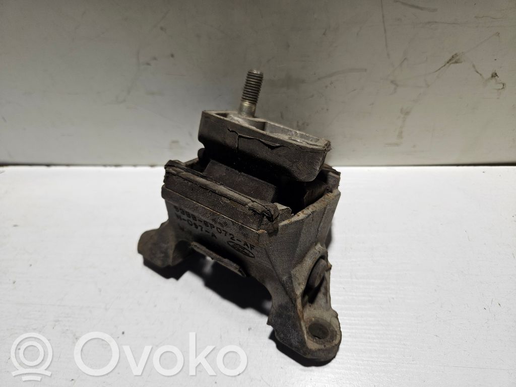 Ford Mondeo MK I Engine mount bracket 