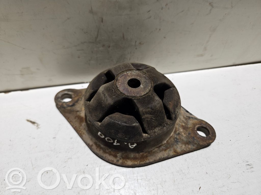 Audi 100 200 5000 C3 Engine mount bracket 