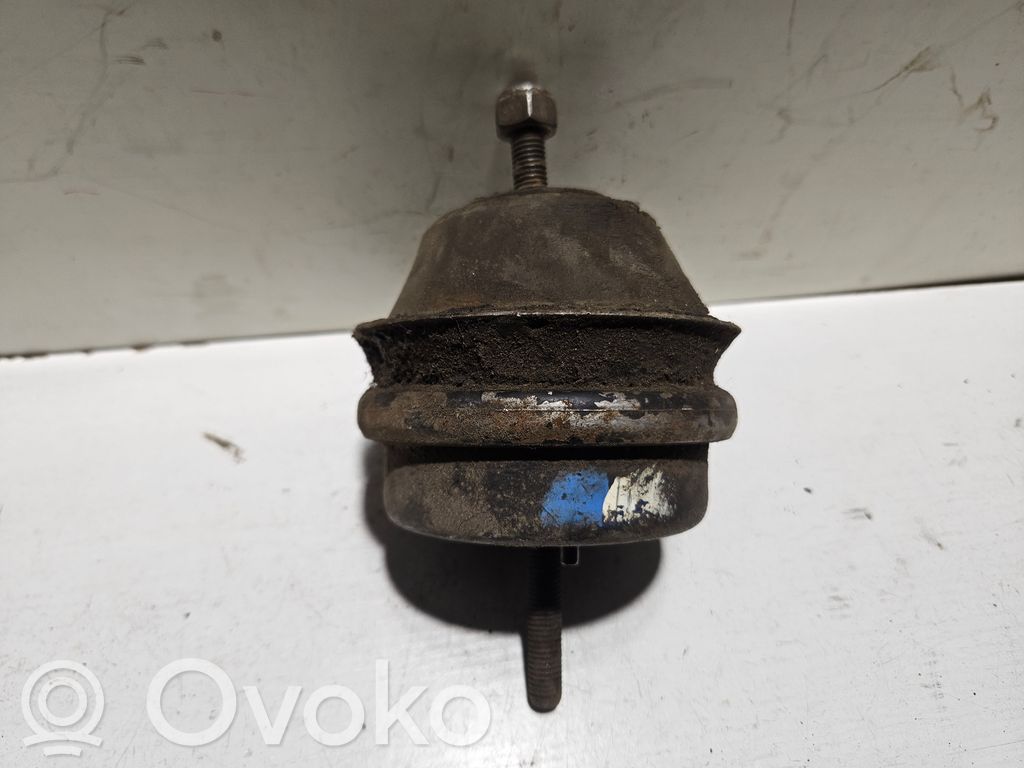 Engine mount bracket   85EF6038AA