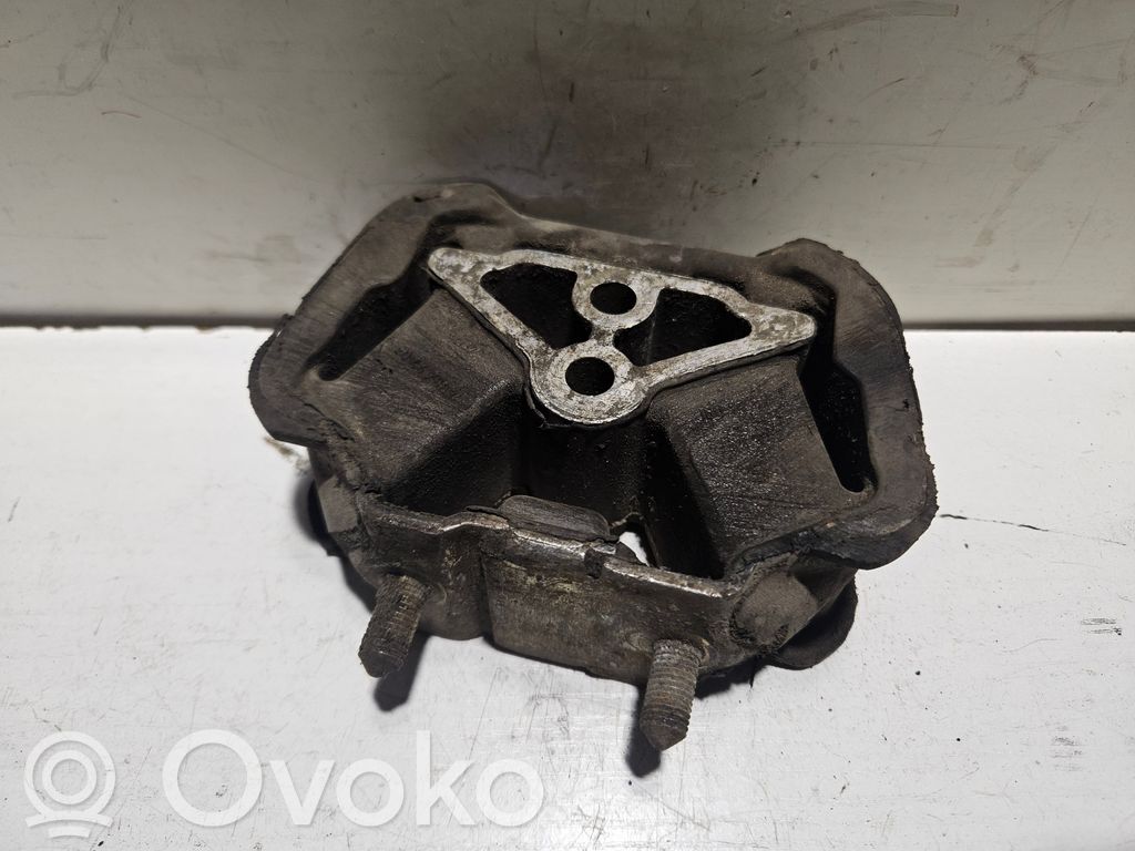 Opel Vectra A Engine mount bracket 