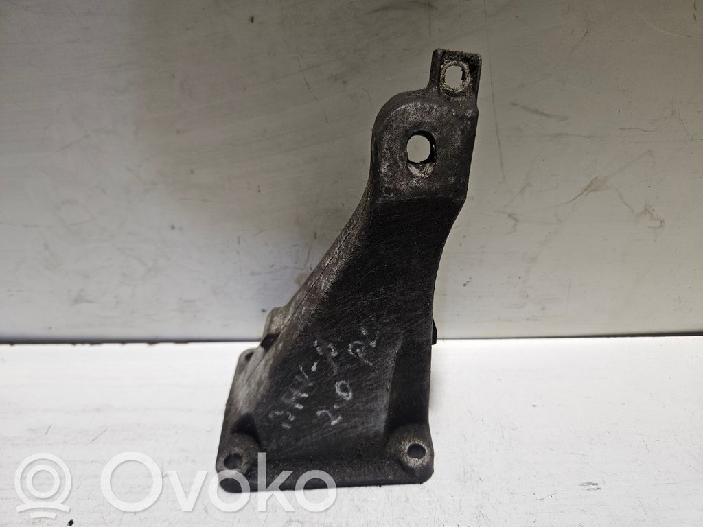 BMW 5 E34 Engine mounting bracket 