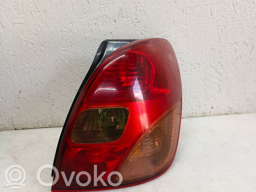 Toyota Corolla Verso E121 Takavalot 
