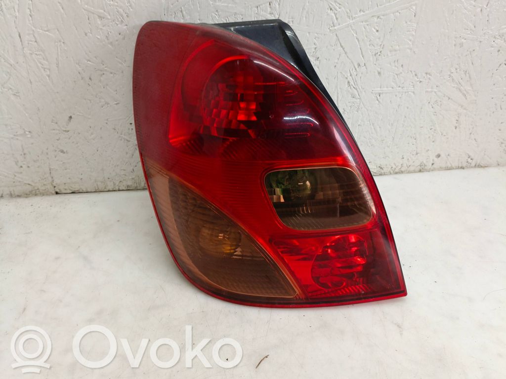 Toyota Corolla Verso E121 Takavalot 