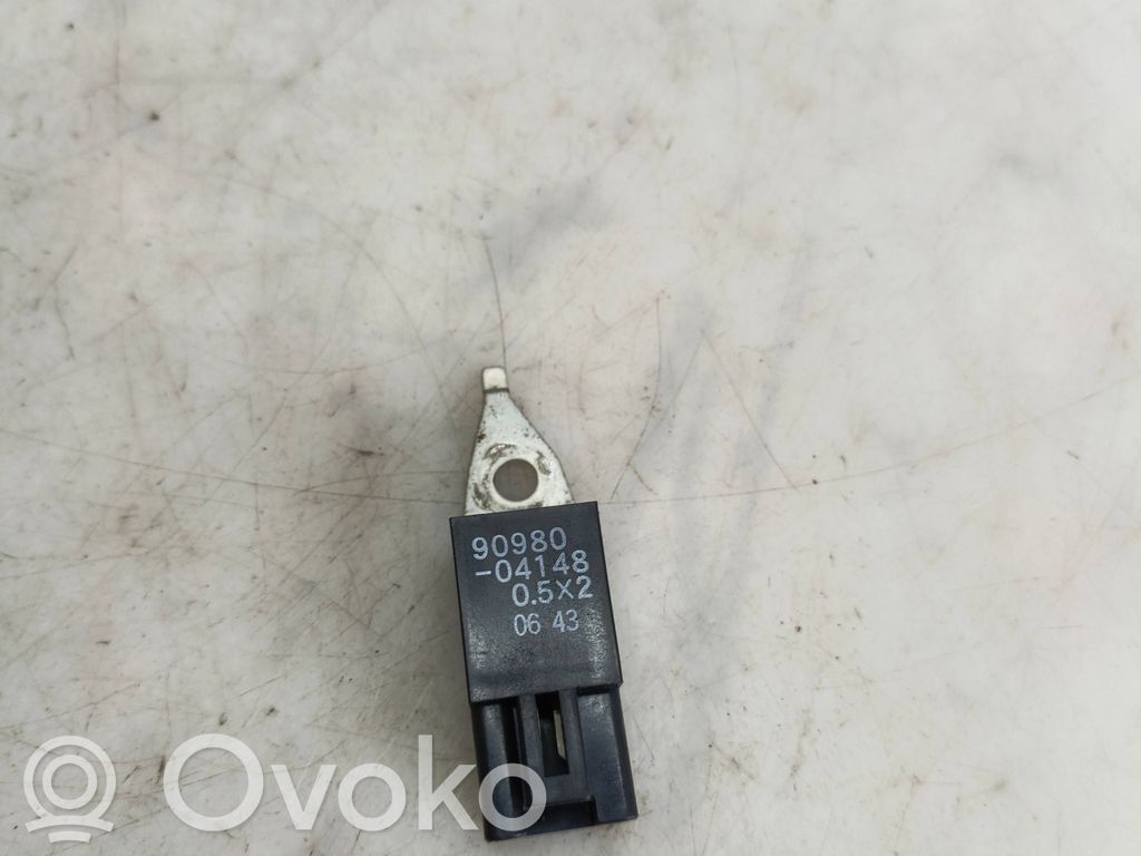 Toyota Corolla Verso E121 Muu rele 