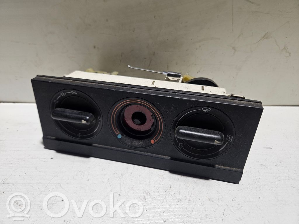 Audi 80 90 S2 B4 Climate control unit 