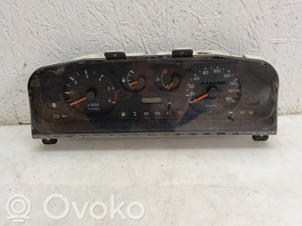 Nissan Terrano Speedometer (instrument cluster) 