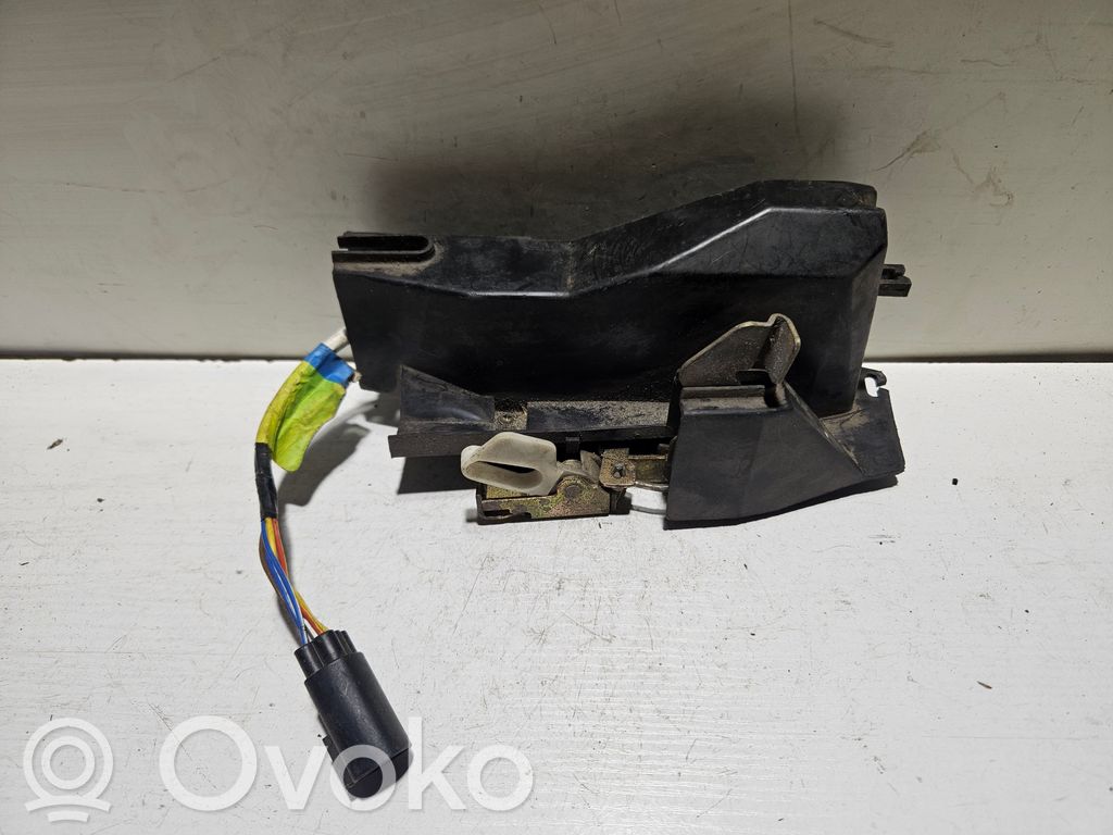 Ford Galaxy Priekšpusē slēdzene 