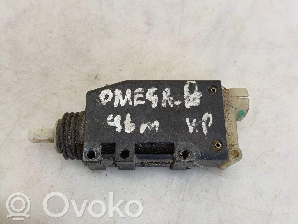 Opel Omega B1 Priekinė durų spyna 