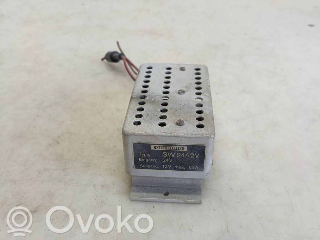 Mercedes-Benz Vario Voltage converter inverter 