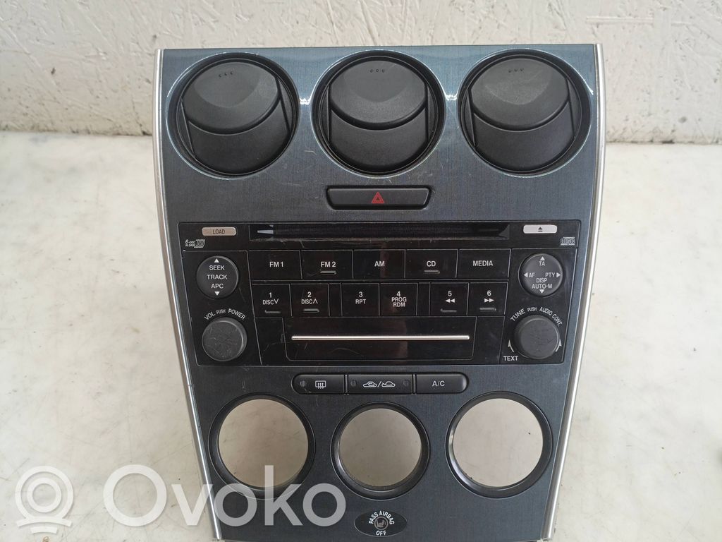 Mazda 6 Konsola środkowa / Radio / GPS 