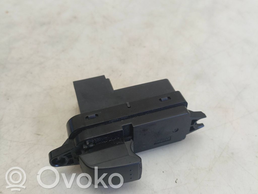 Mazda 6 Electric window control switch 