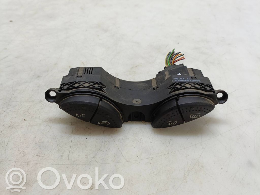 Ford Focus Windscreen/window heater switch 