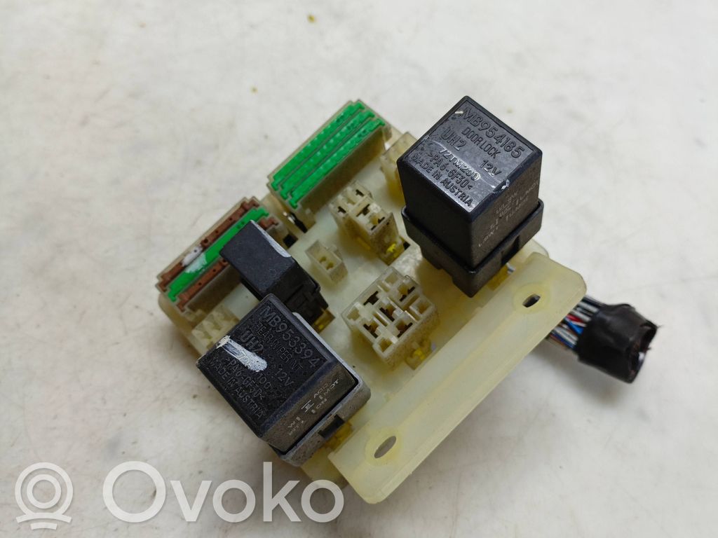 Volvo S40, V40 Ящик предохранителей (комплект) 