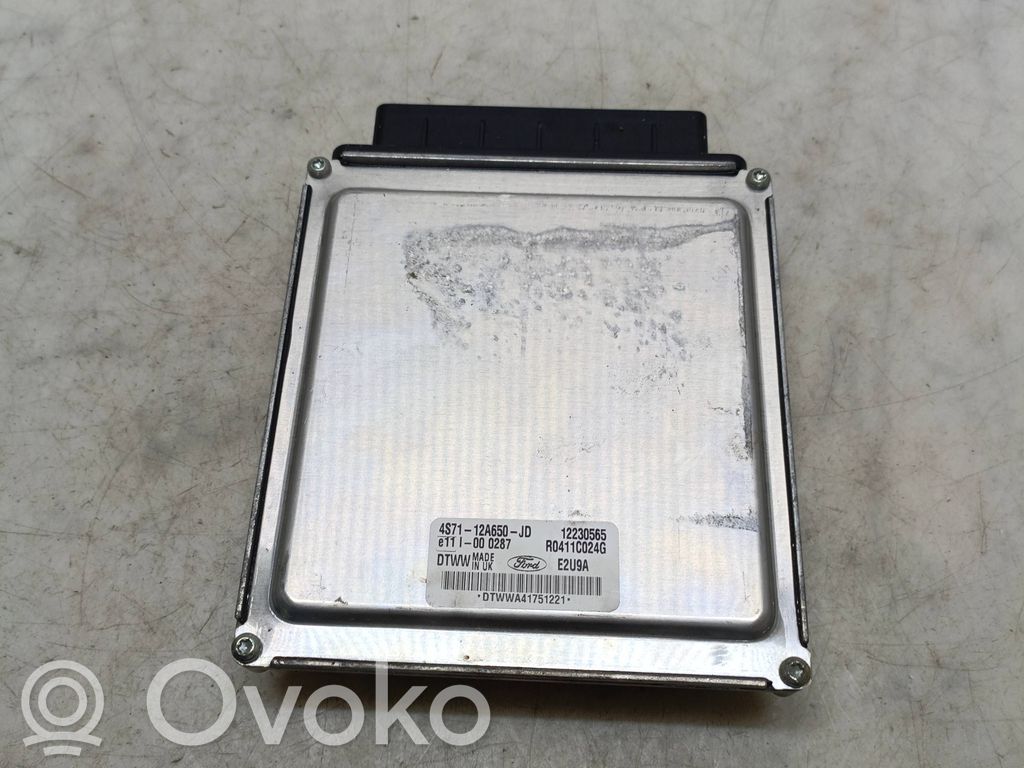 Ford Mondeo Mk III Engine control unit/module 