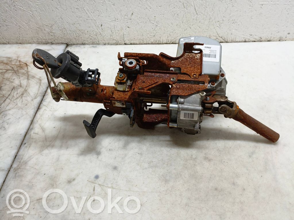 Renault Clio III Ohjauspyörän akseli 