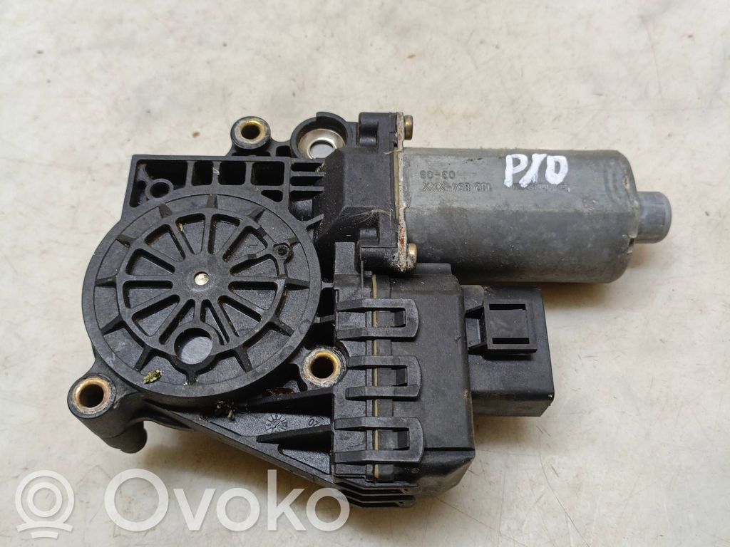 Audi A6 Allroad C5 Silnik regulatora szyby drzwi przednich 