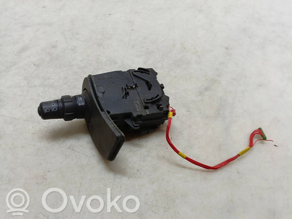 Renault Clio III Indicator stalk 