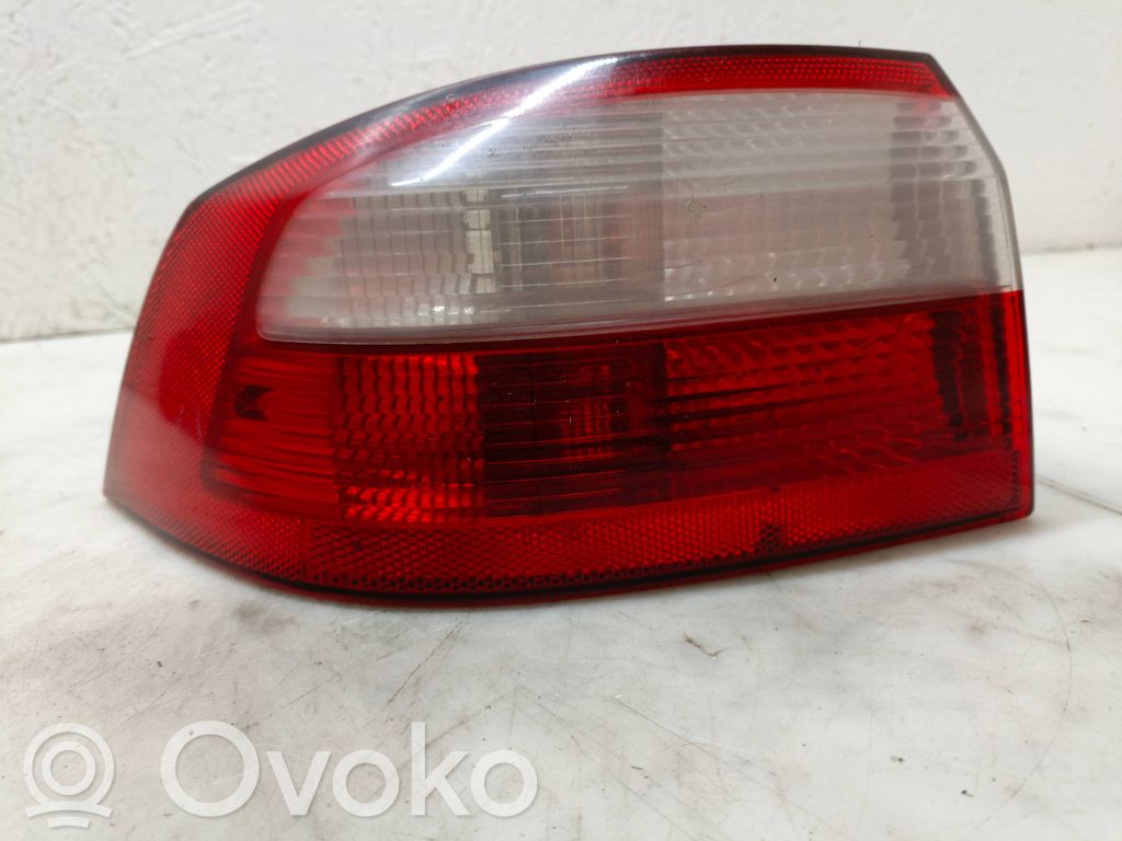 Renault Laguna II Galinis žibintas kėbule 