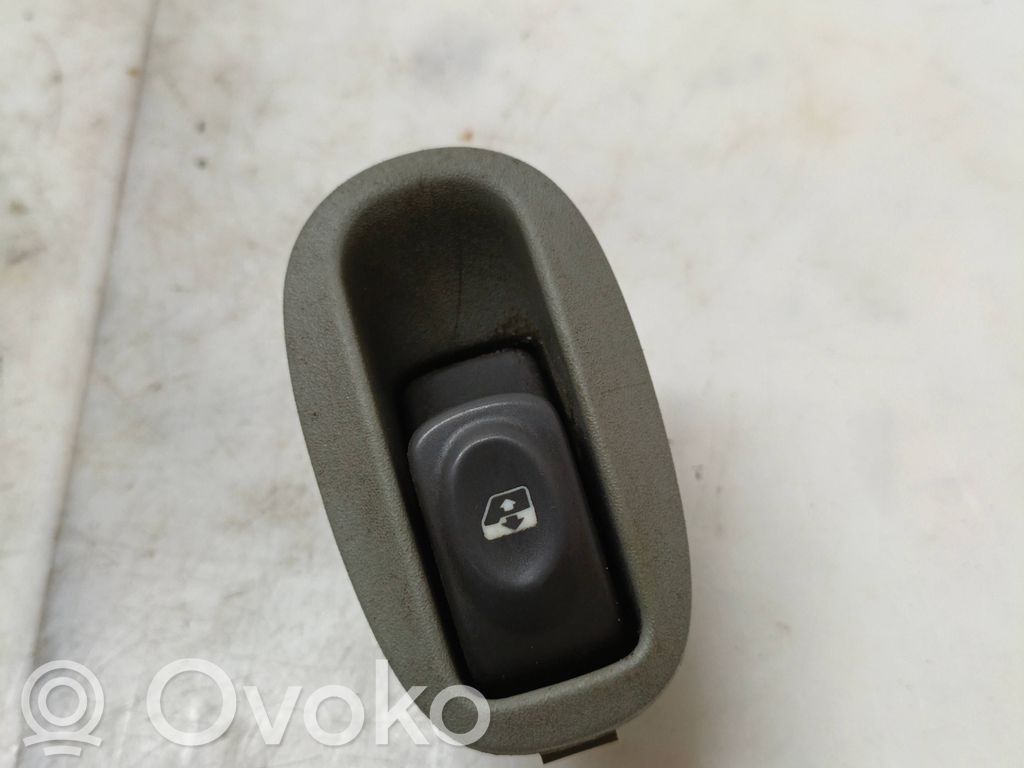 Renault Scenic I Comutator comandă geamuri electrice 