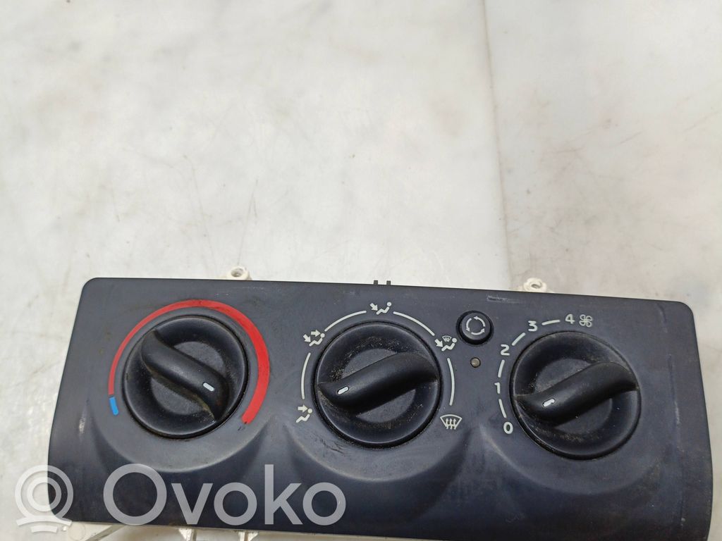 Renault Clio II Climate control unit 