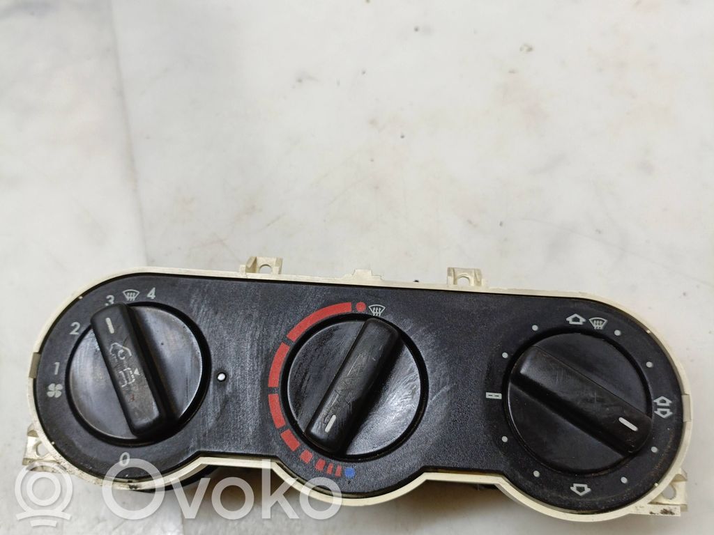 Mercedes-Benz Sprinter W901 W902 W903 W904 Ilmastoinnin ohjainlaite 