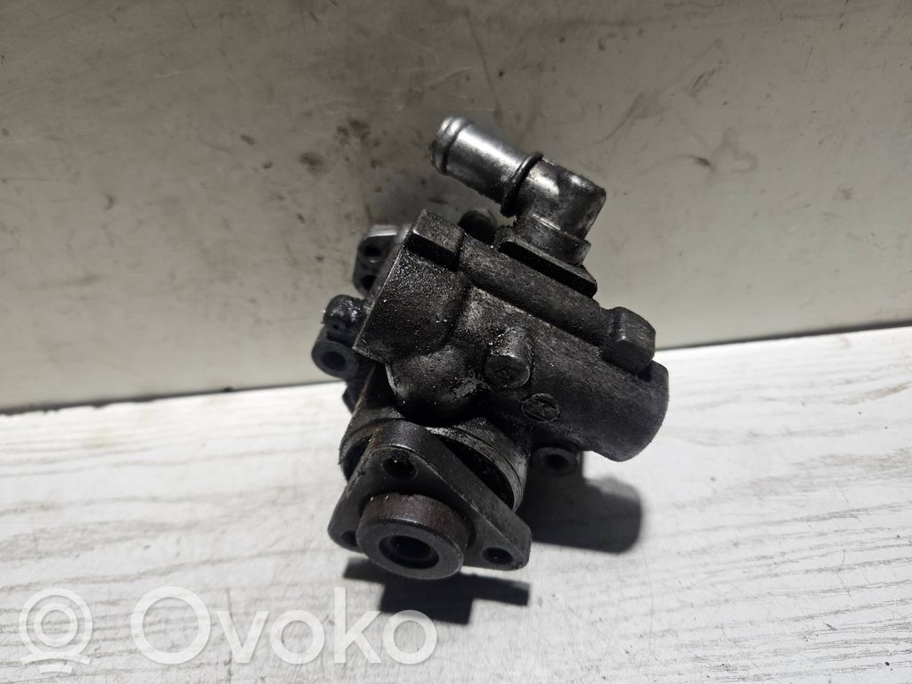 Audi A4 S4 B5 8D Servopumpe 