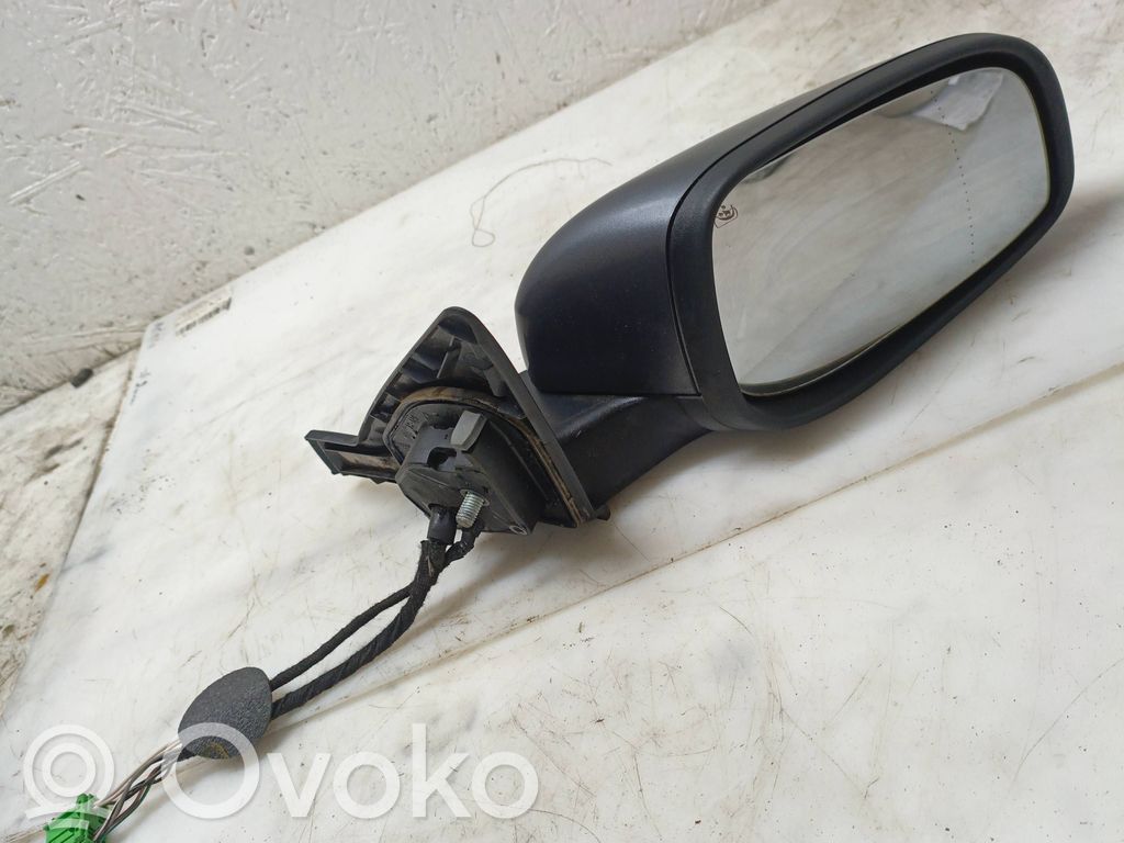 Volvo V70 Specchietto retrovisore elettrico portiera anteriore 