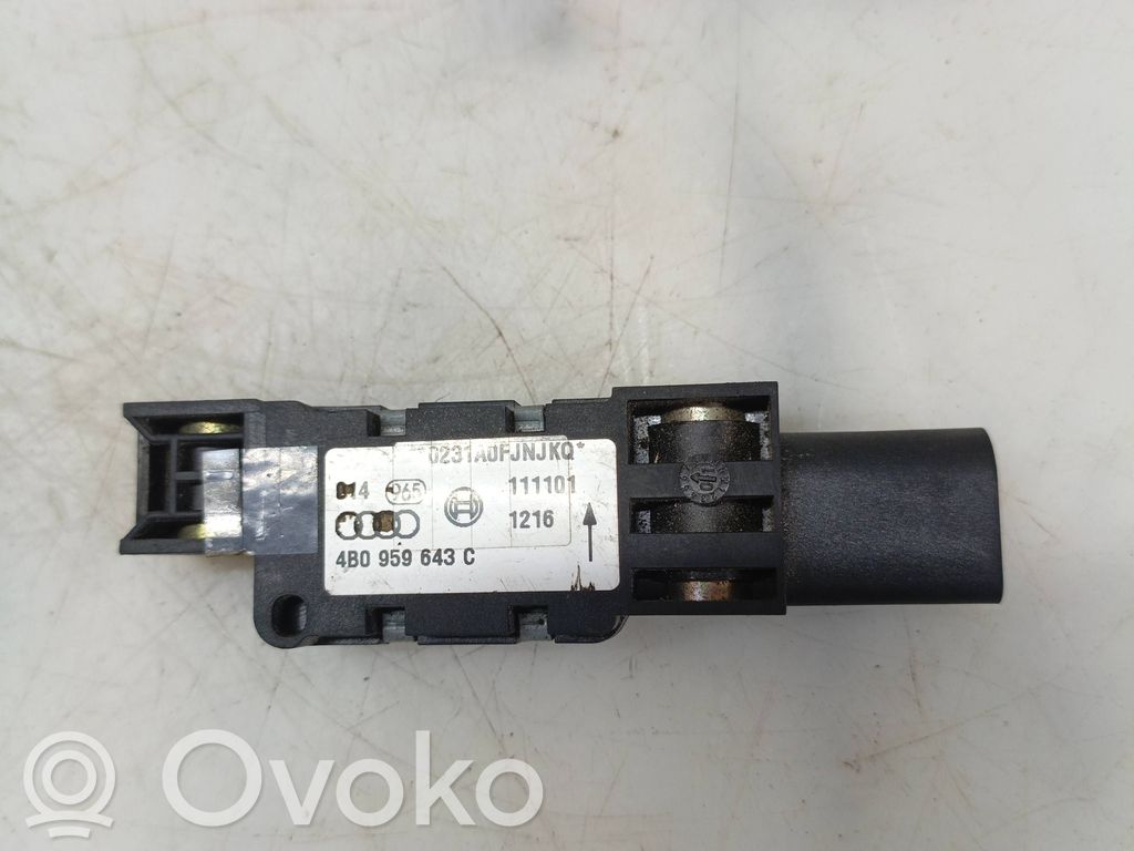 Audi A6 S6 C5 4B Czujnik uderzenia Airbag 