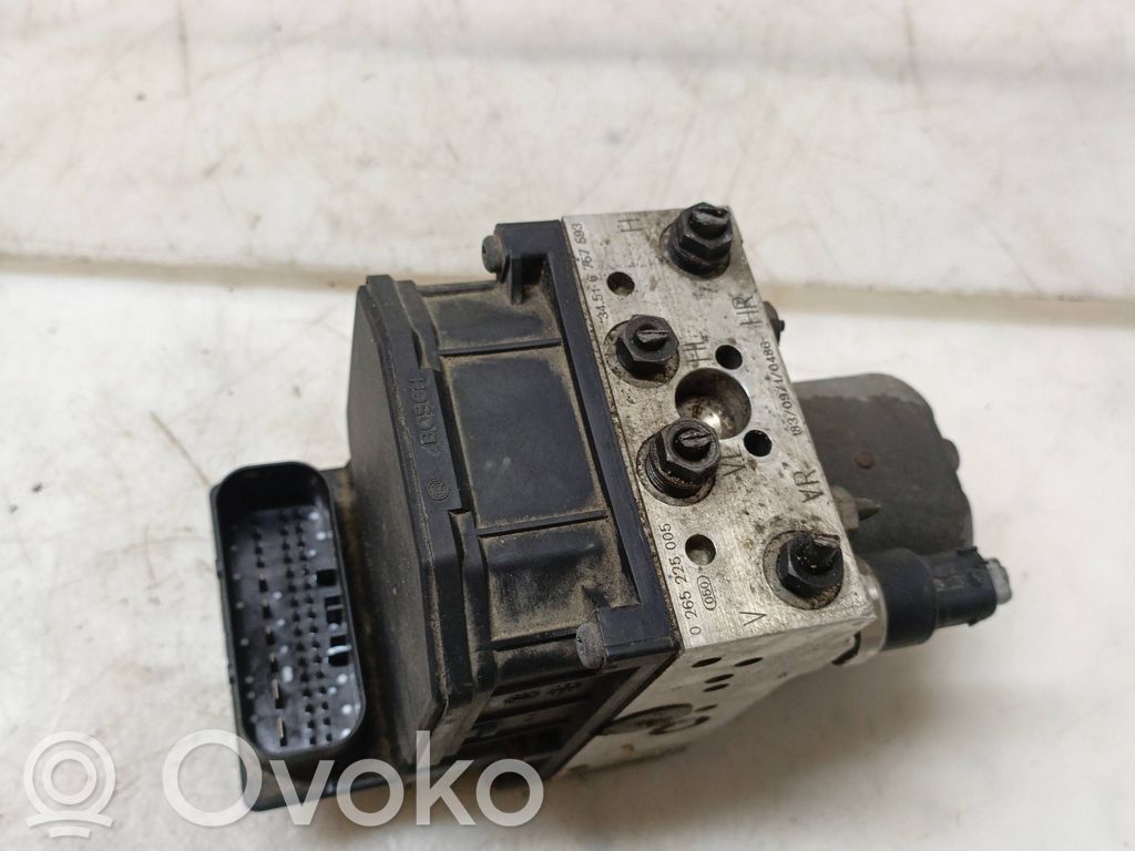 BMW 5 E39 ABS Pump 