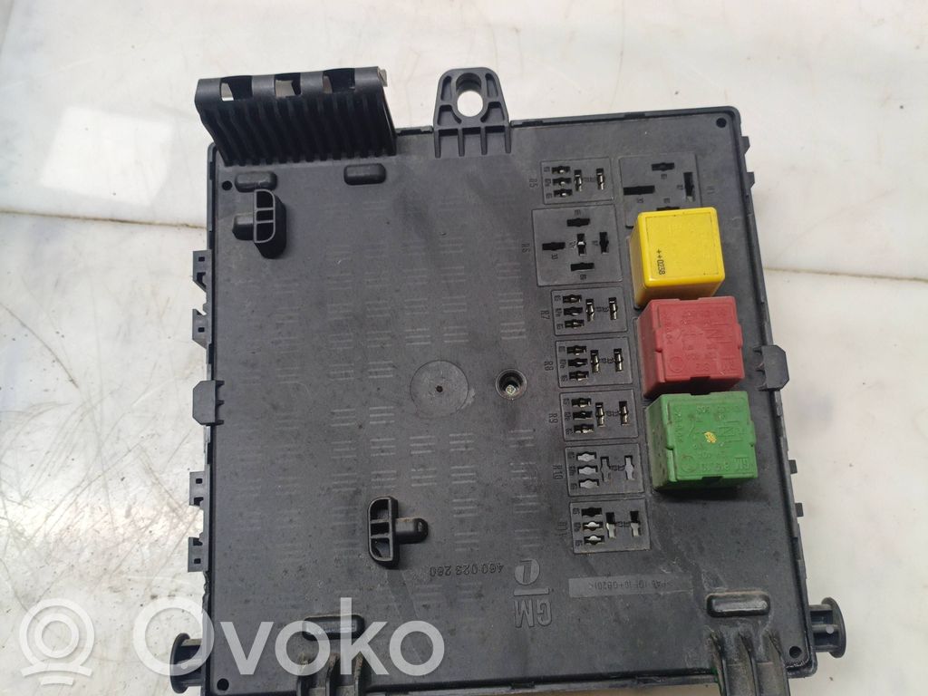 Opel Vectra C Modulo fusibile 