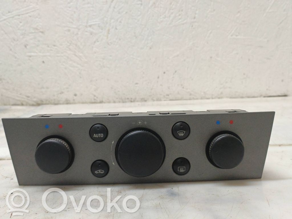 Opel Vectra C Climate control unit 