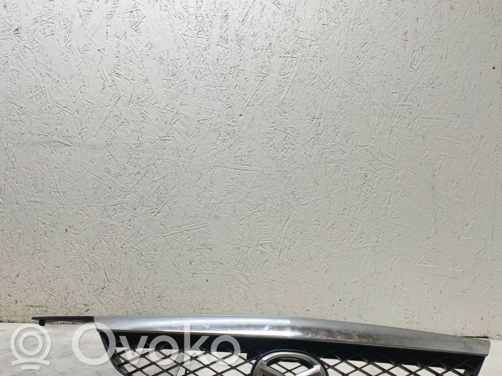 Mazda Premacy Grotelės priekinės 