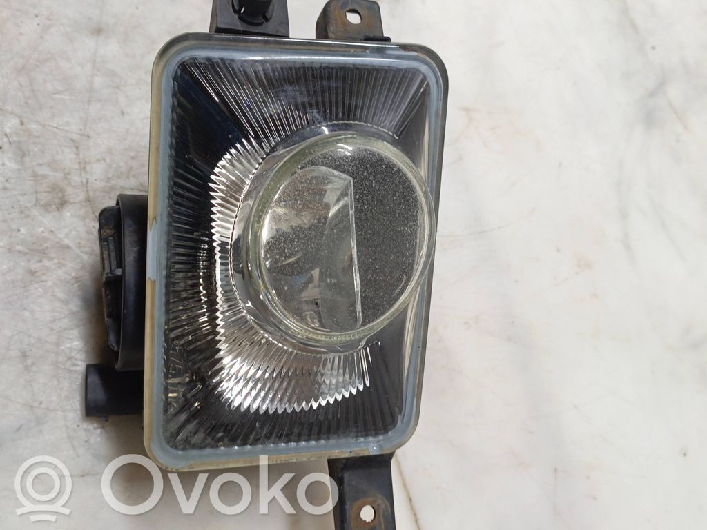 Opel Corsa C Etusumuvalo 