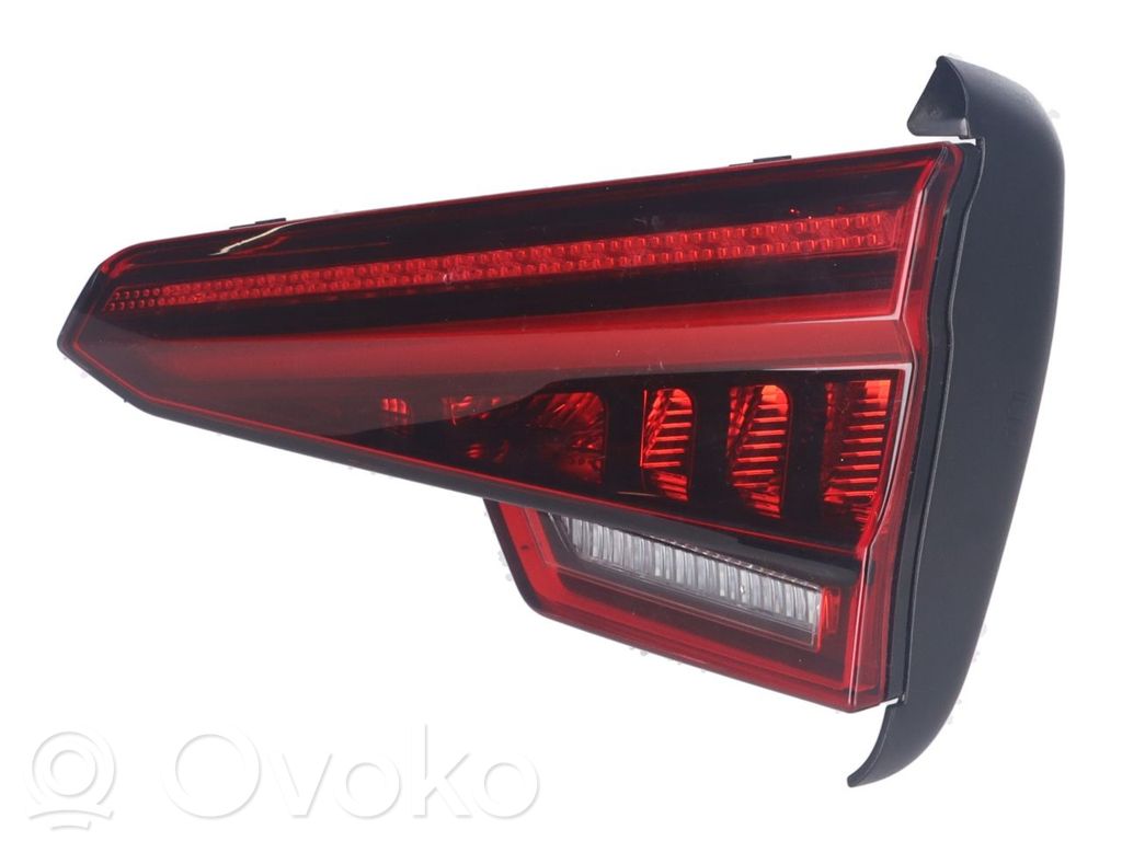 Audi A4 S4 B9 8W Lampy tylnej klapy bagażnika 